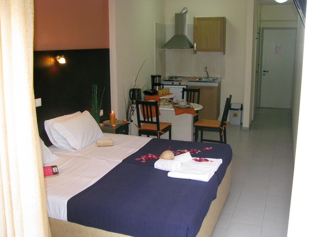 Villa Kokkinos Potos Ruang foto