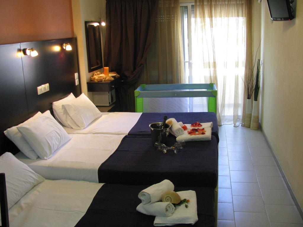Villa Kokkinos Potos Ruang foto